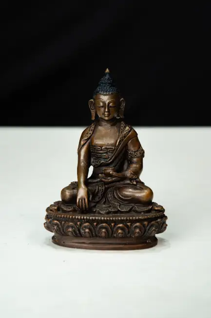Sakemuni Buddha handmade in copper